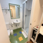 Baño privado de habitación doble Pensión Santa Clara