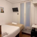 Habitación individual en el centro de San Sebastián con luz natural